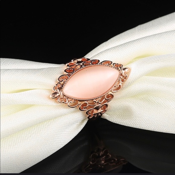 Vintage Style Waterdrop Opal Ring - so 10 - Picture 2 of 3